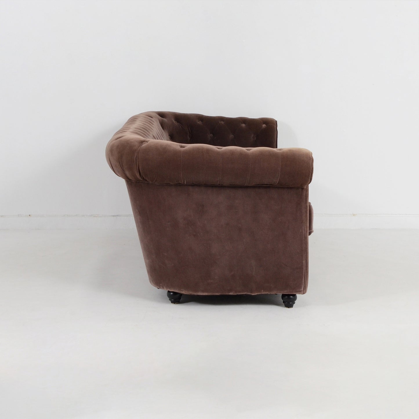 チェスターフィールド ベルベット3シーターソファ