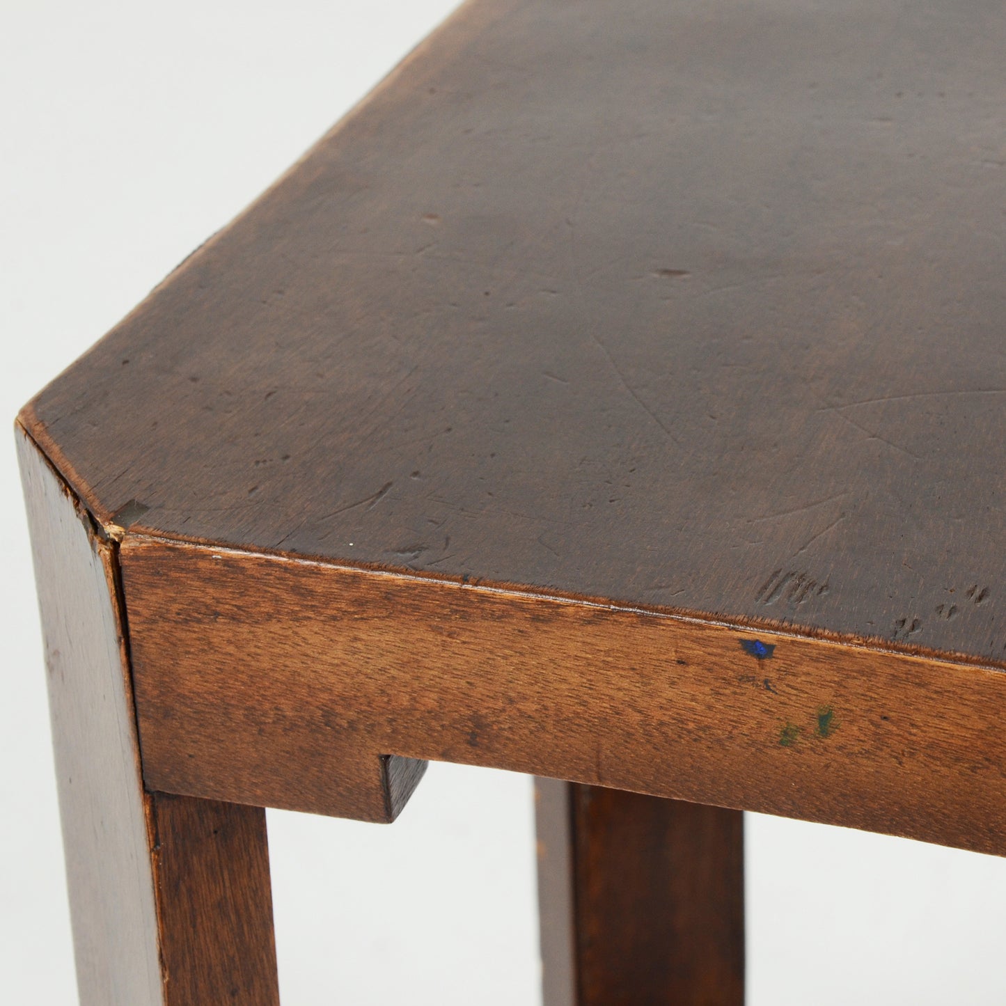 サイドテーブル