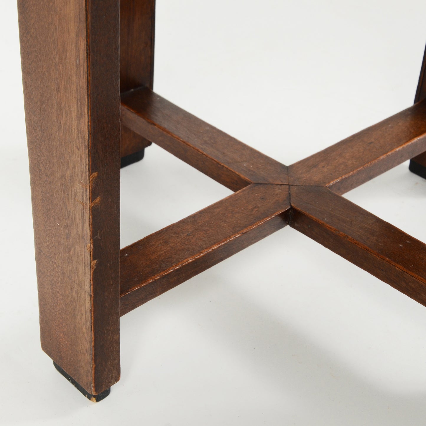 サイドテーブル