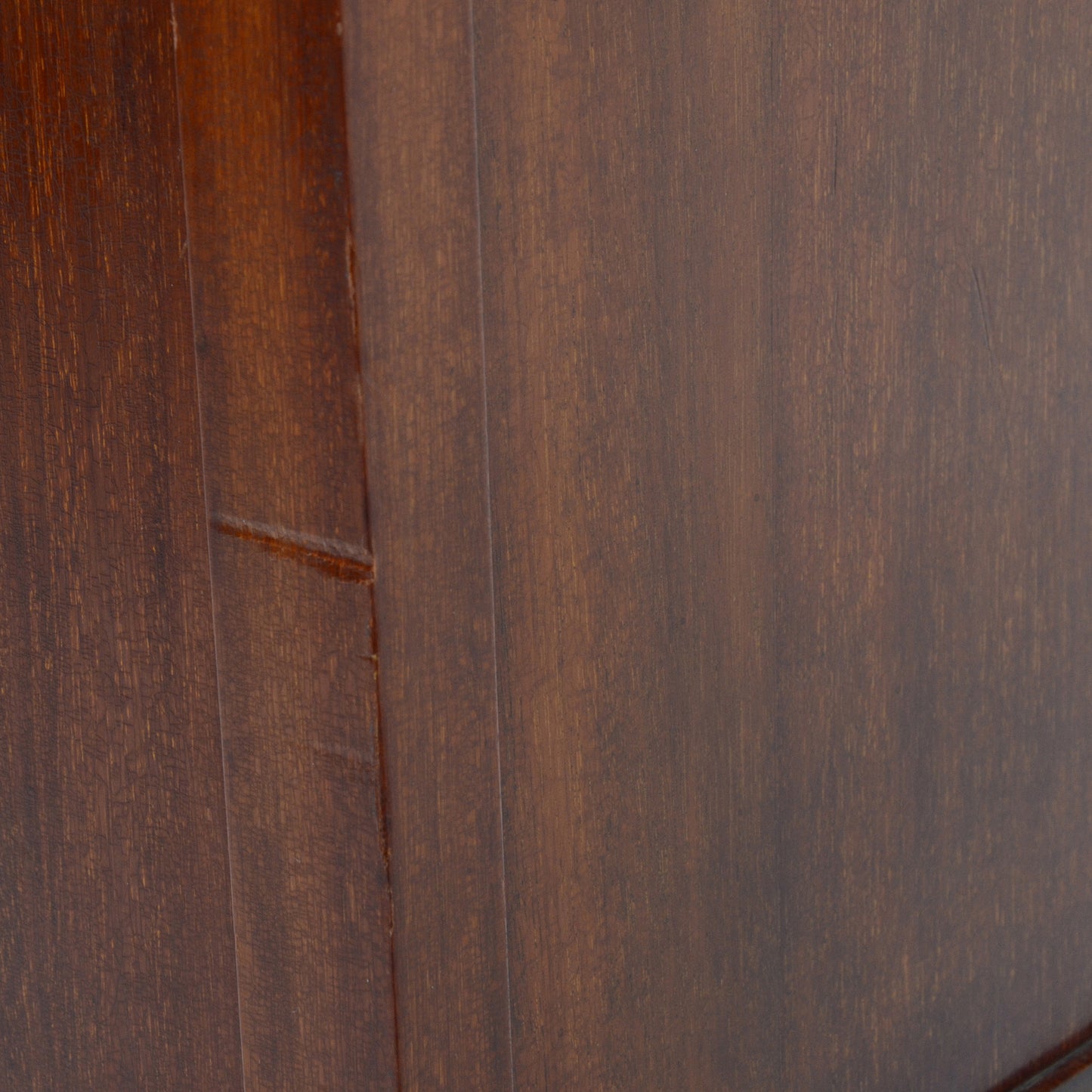 サイドチェスト