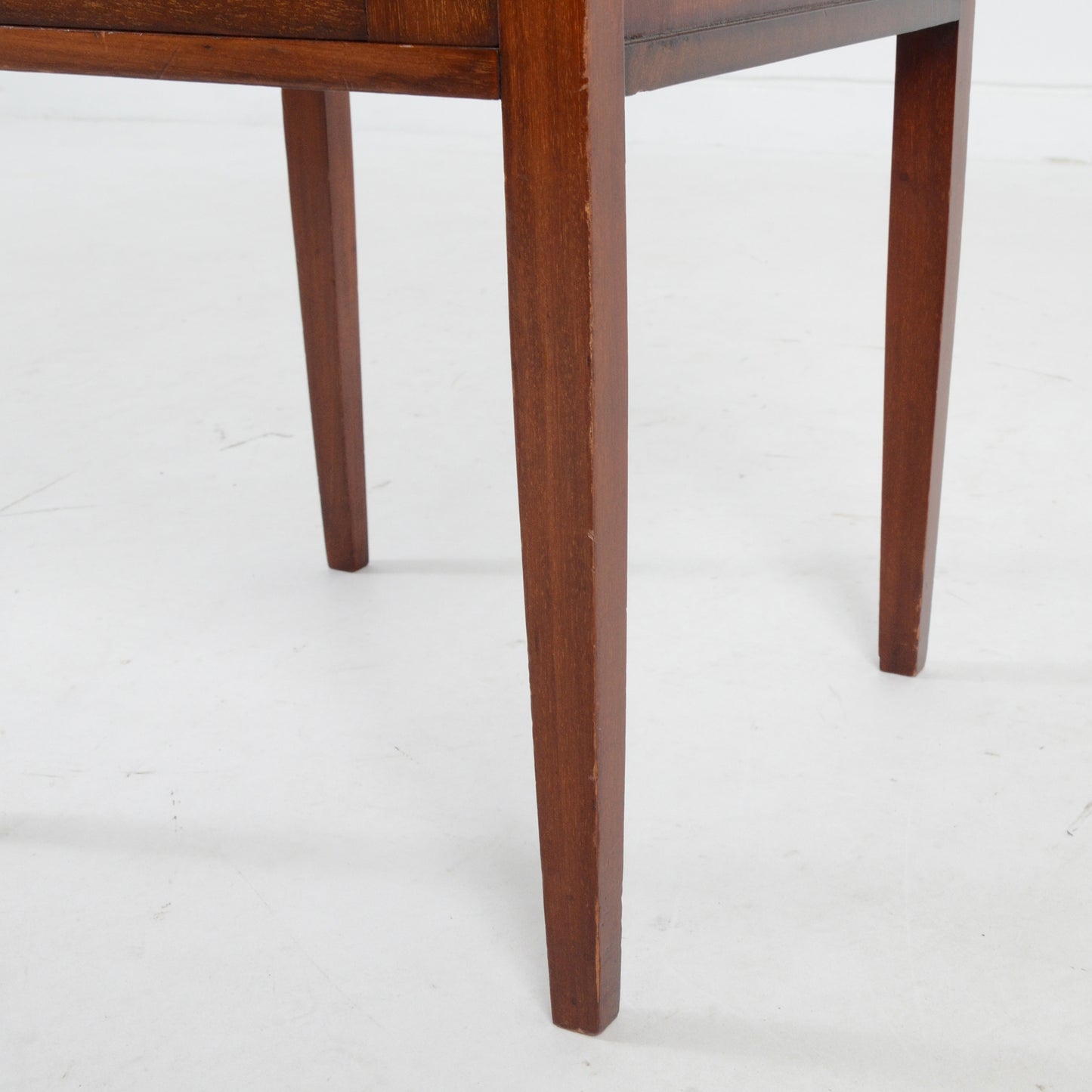 サイドチェスト