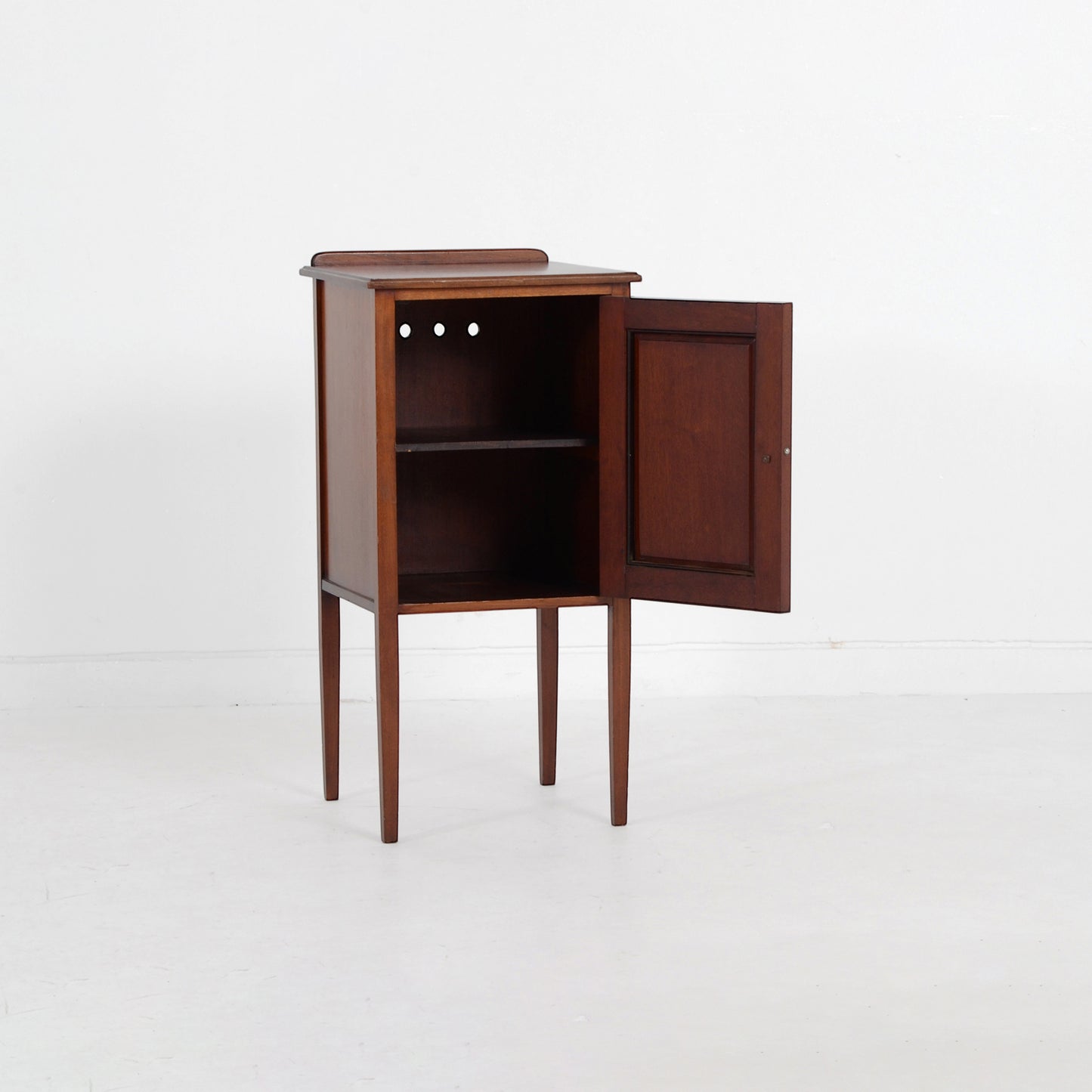 サイドチェスト