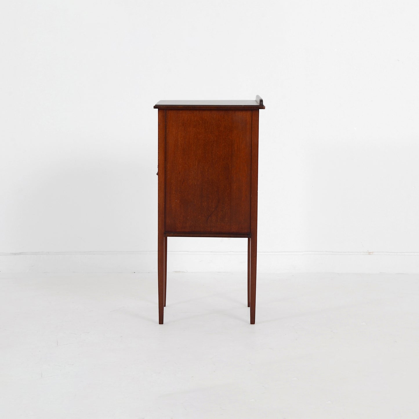 サイドチェスト