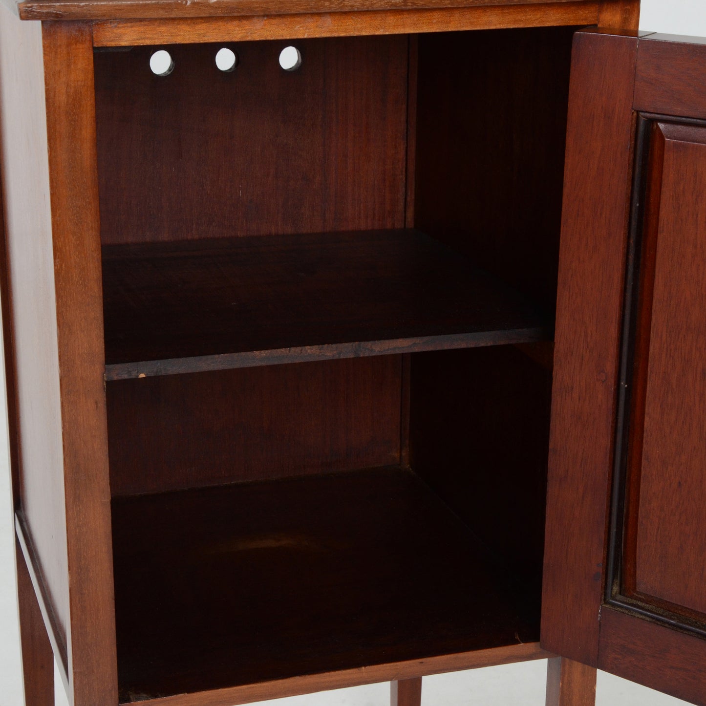 サイドチェスト