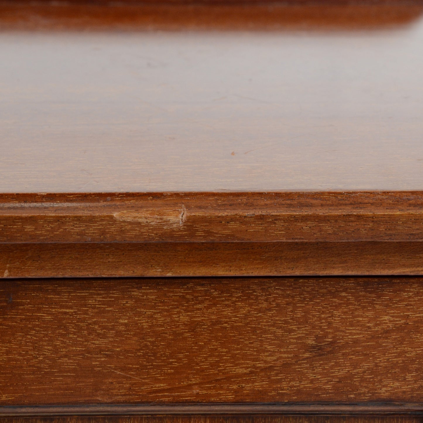 サイドチェスト