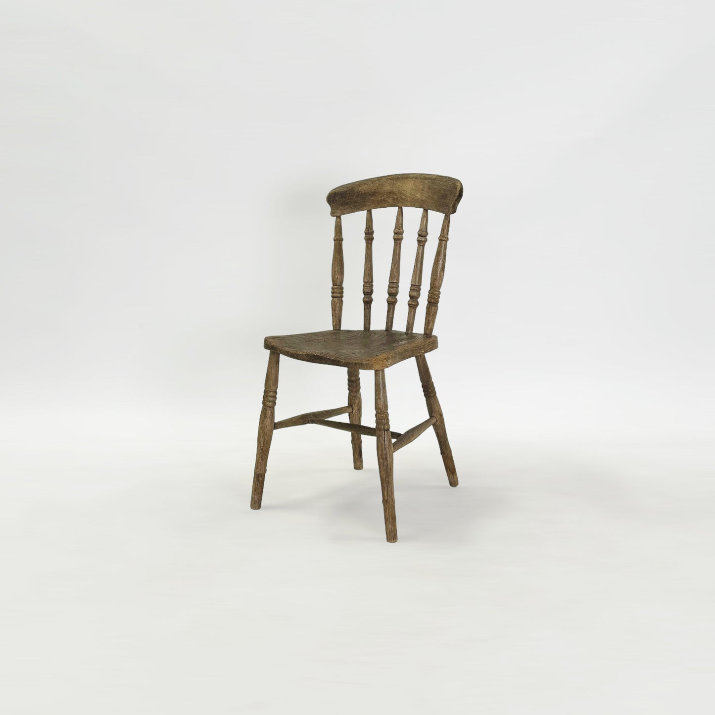 スピンドルバックチェア