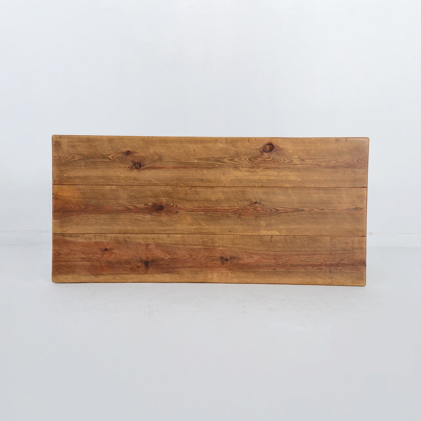 サーバーテーブル