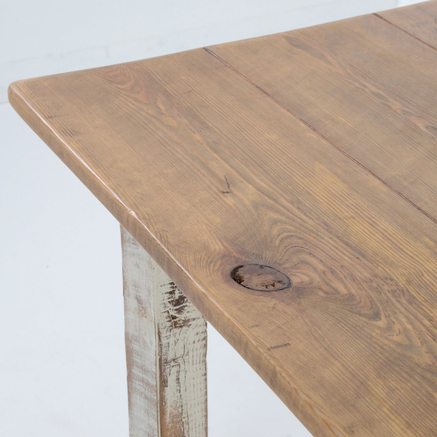 サーバーテーブル