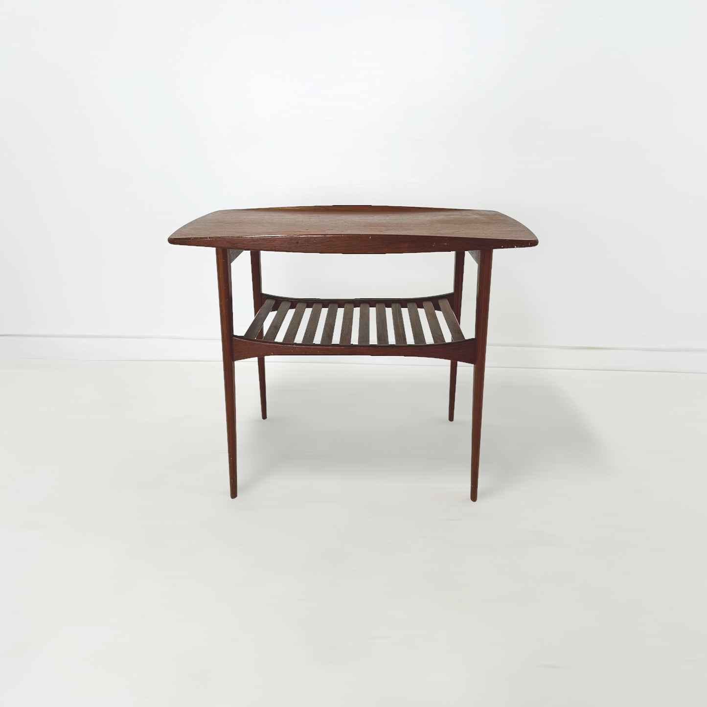 Tove & Edvard Kindt-Larsen サイドテーブル