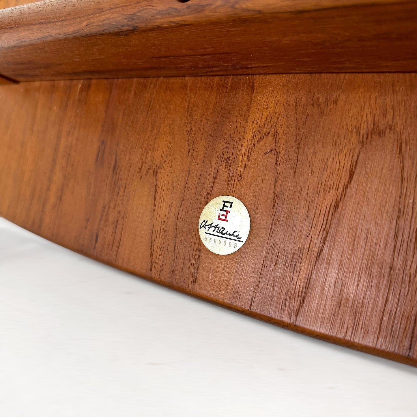 Tove & Edvard Kindt-Larsen サイドテーブル