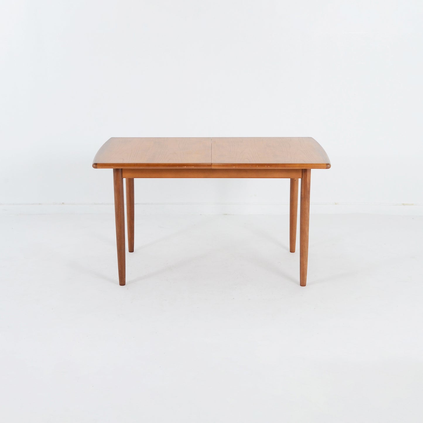 エクステンションダイニングテーブル