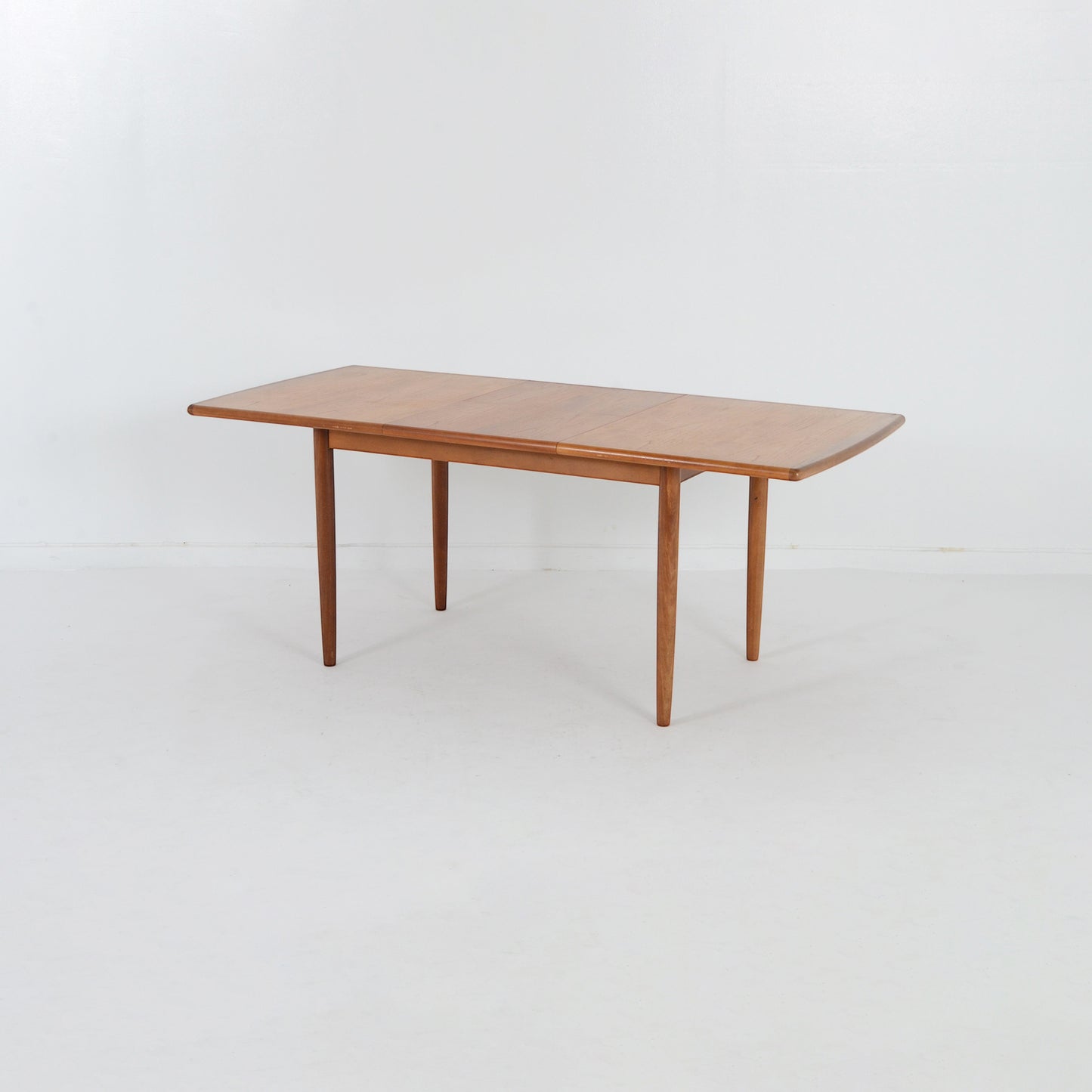 エクステンションダイニングテーブル