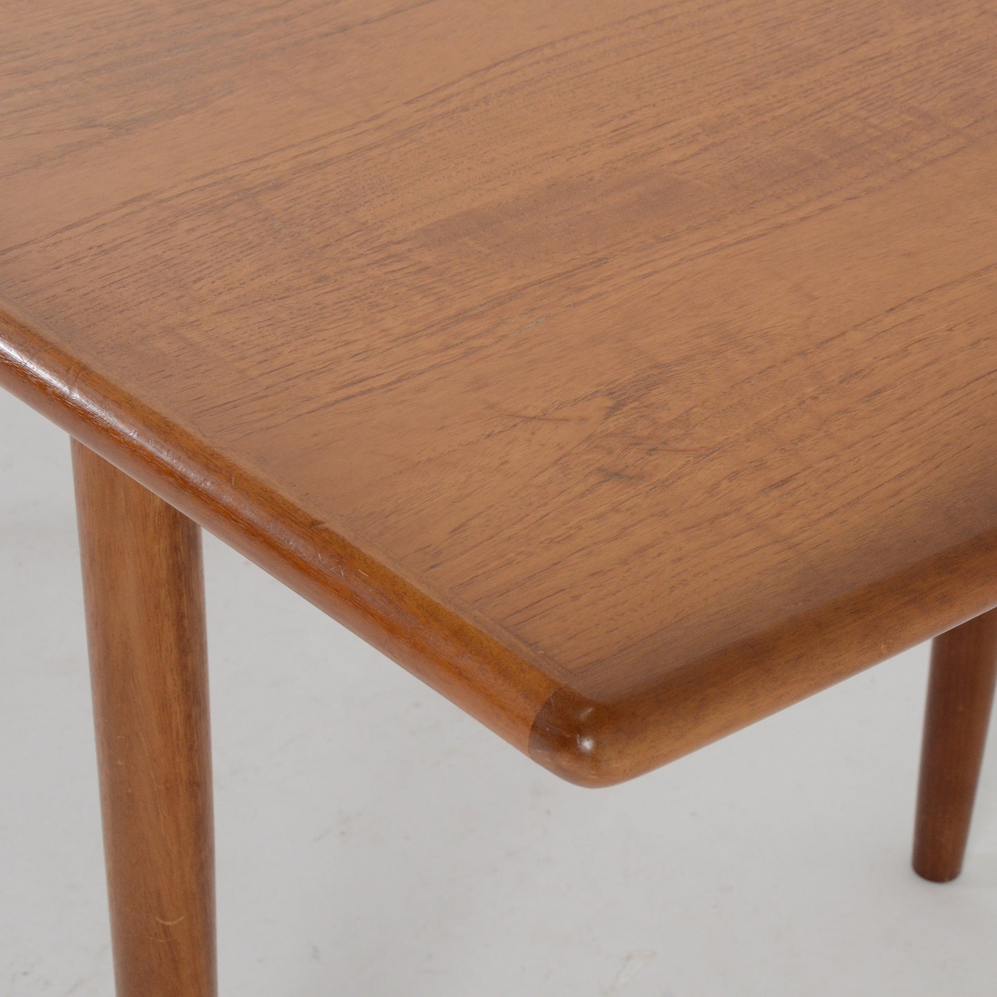 エクステンションダイニングテーブル