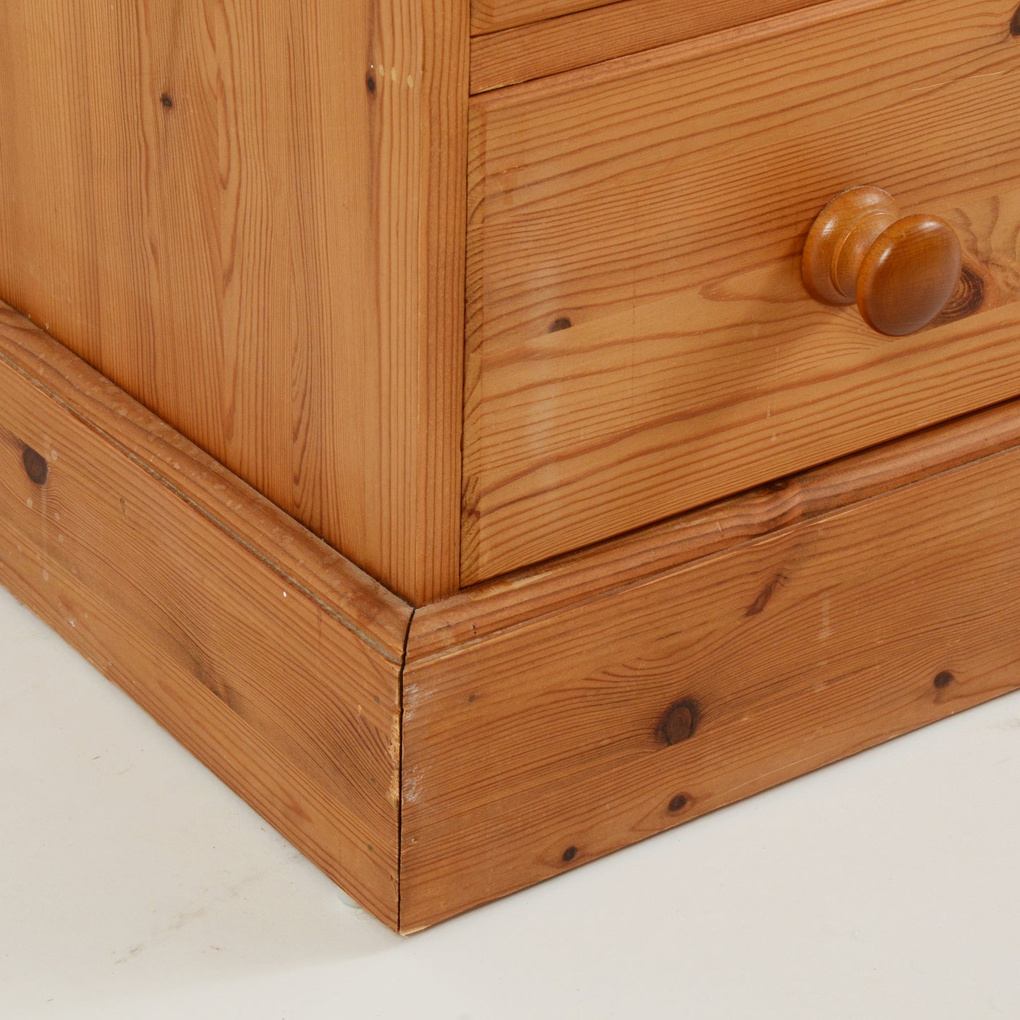 パインチェスト