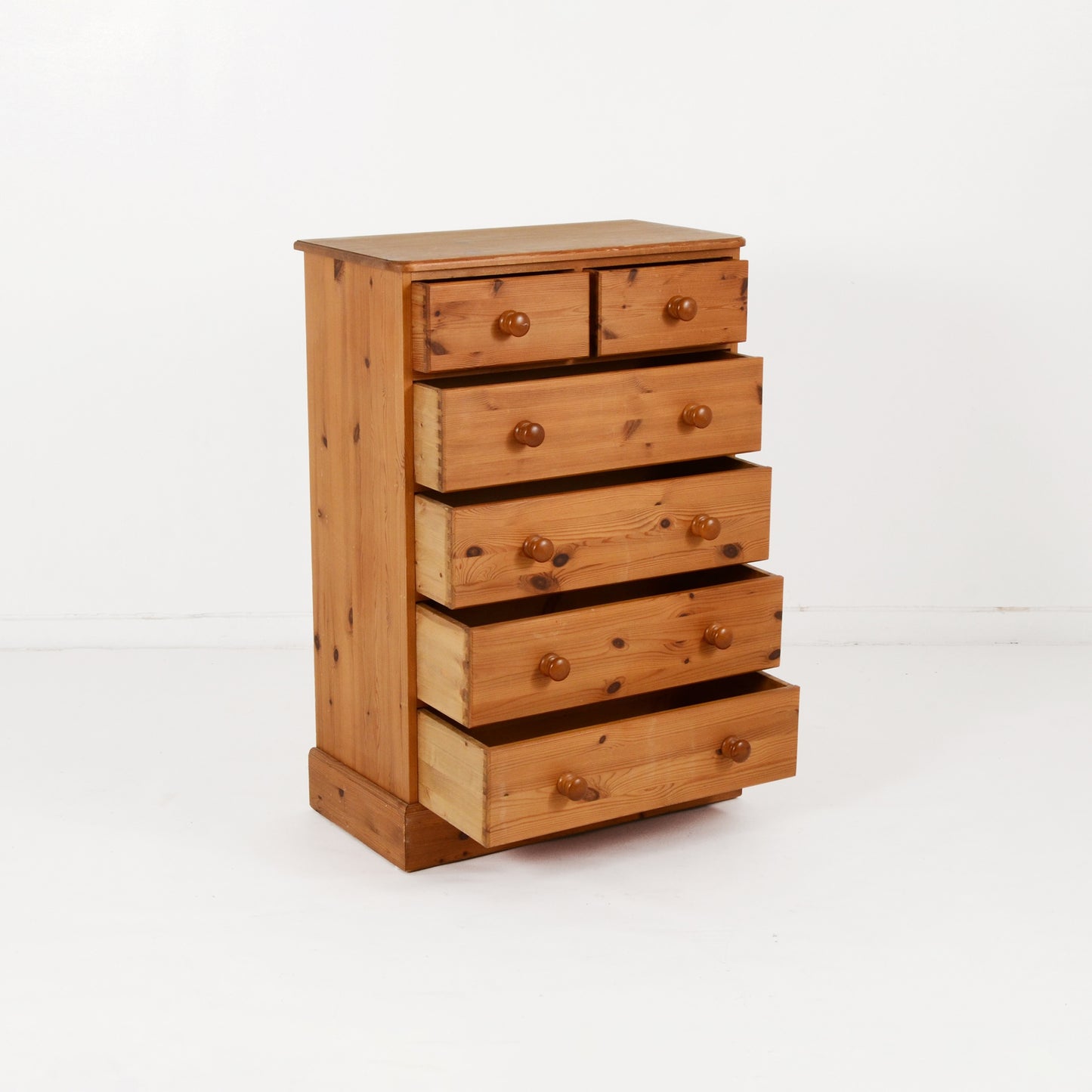 パインチェスト