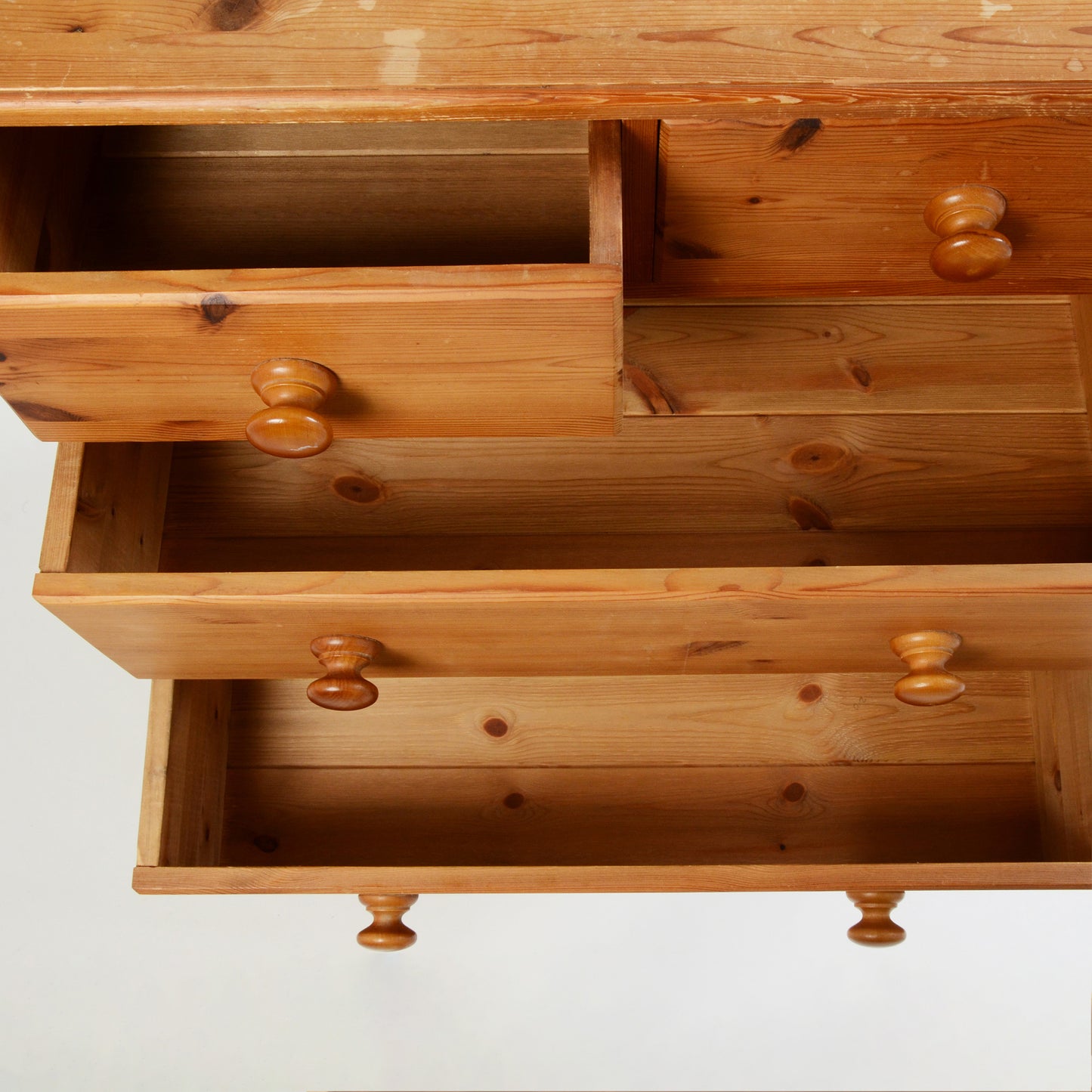 パインチェスト