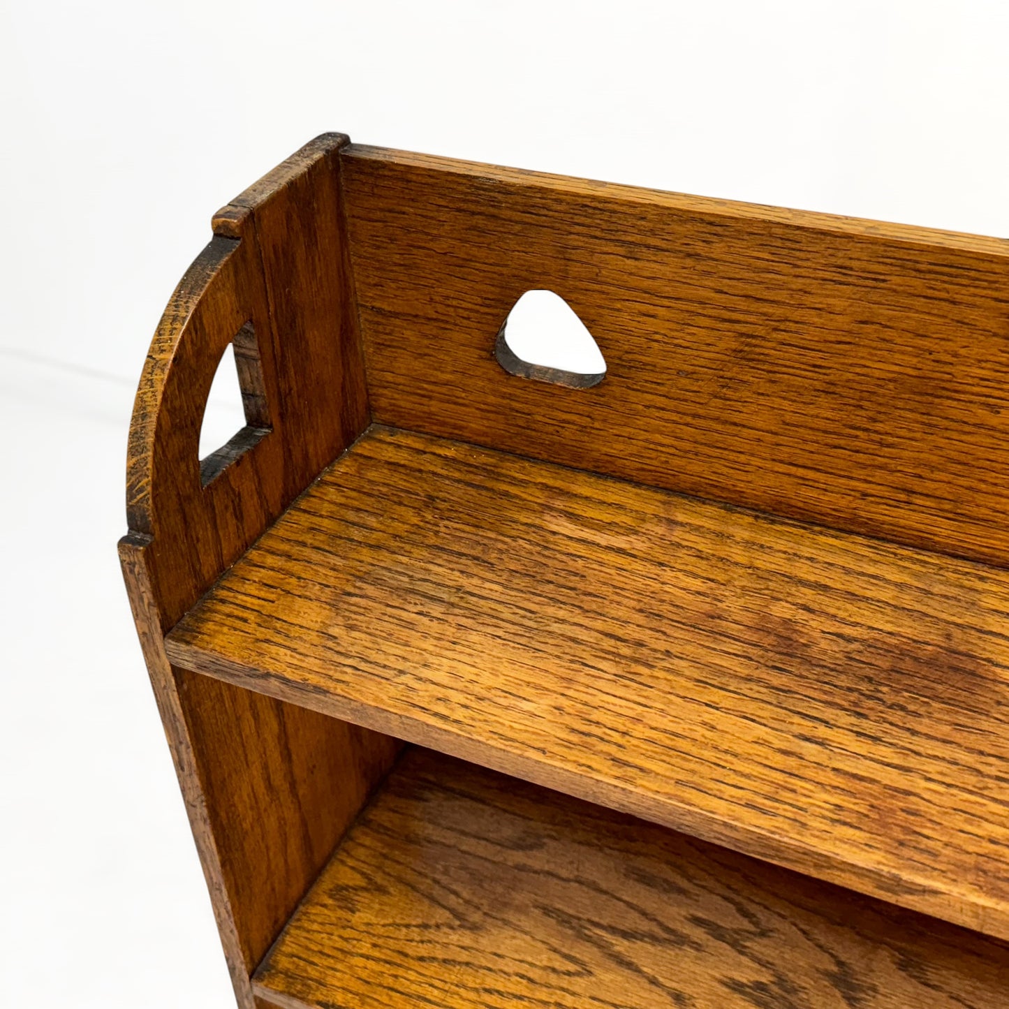 ブックシェルフ