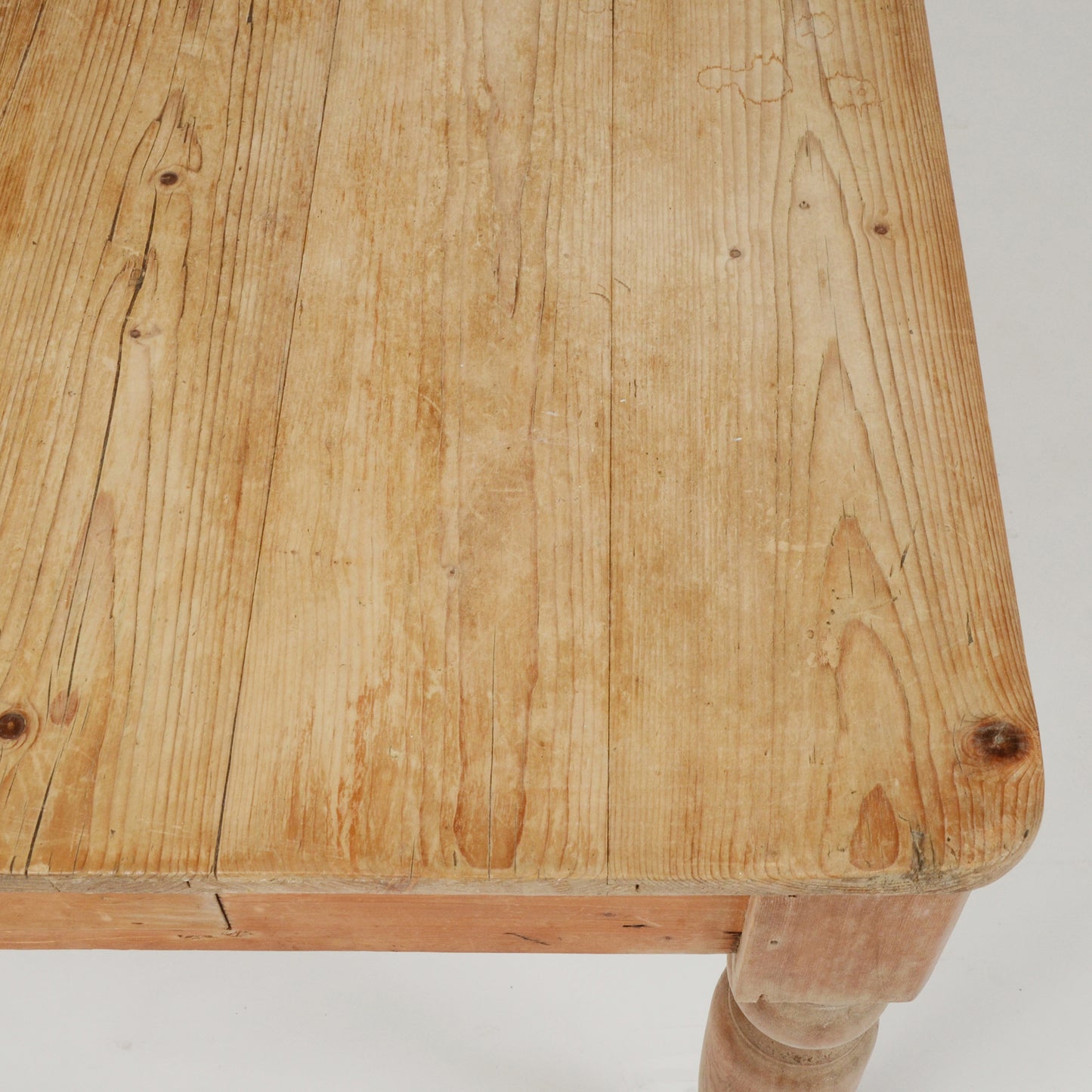 パインテーブル