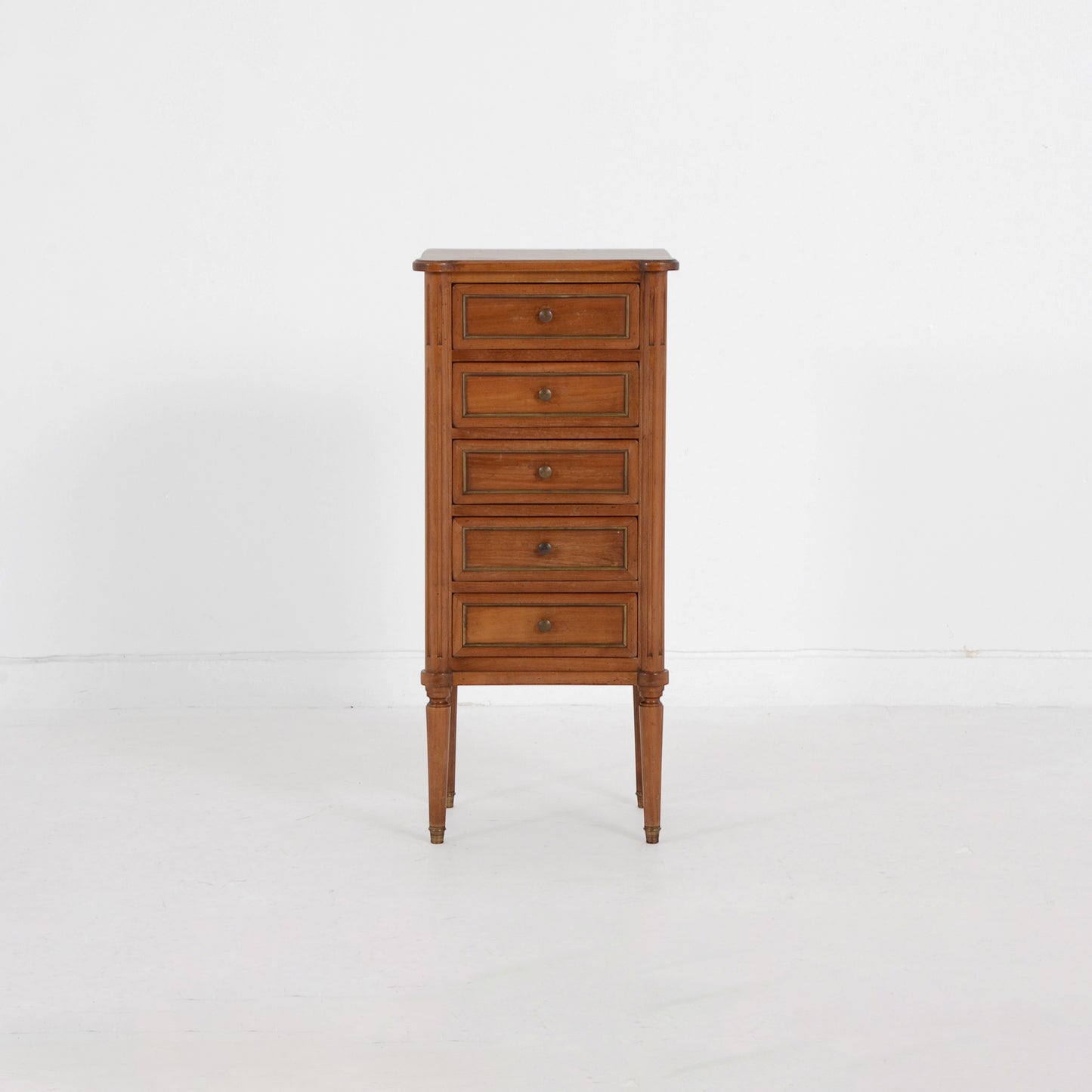 サイドチェスト