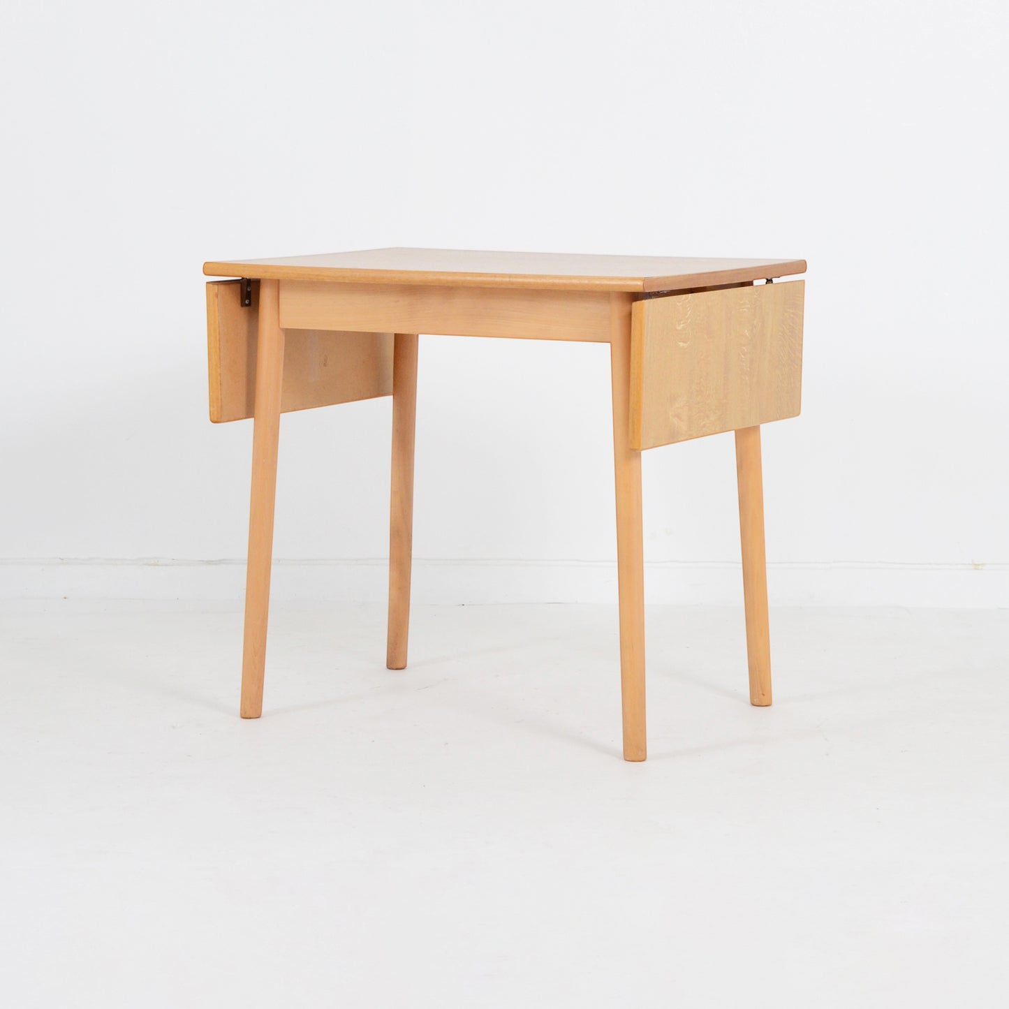 バタフライテーブル