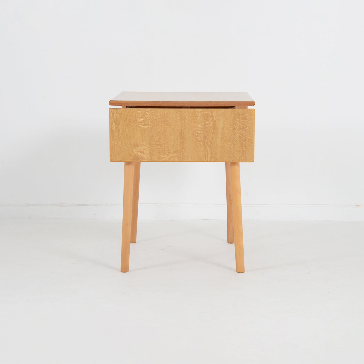 バタフライテーブル