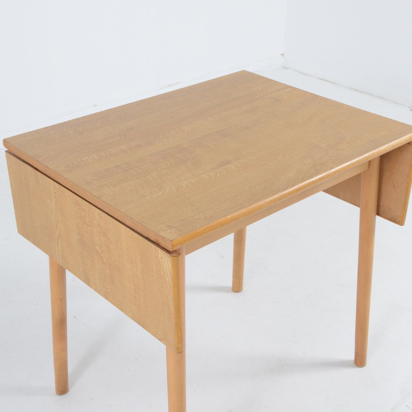 バタフライテーブル