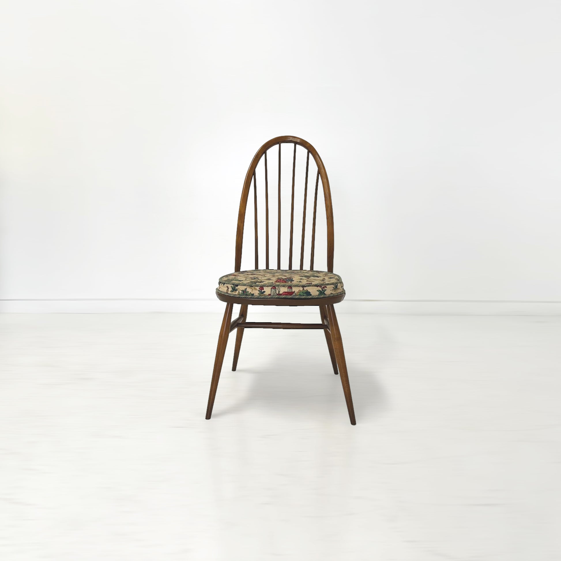 座面生地一部染み有り