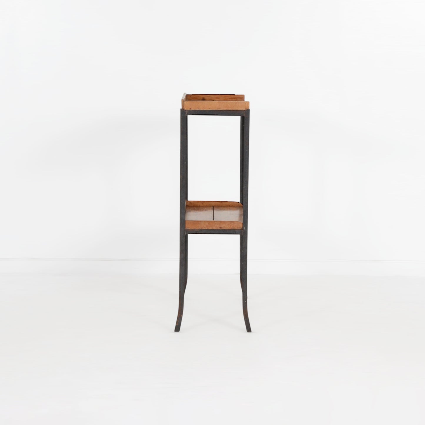 サイドシェルフ