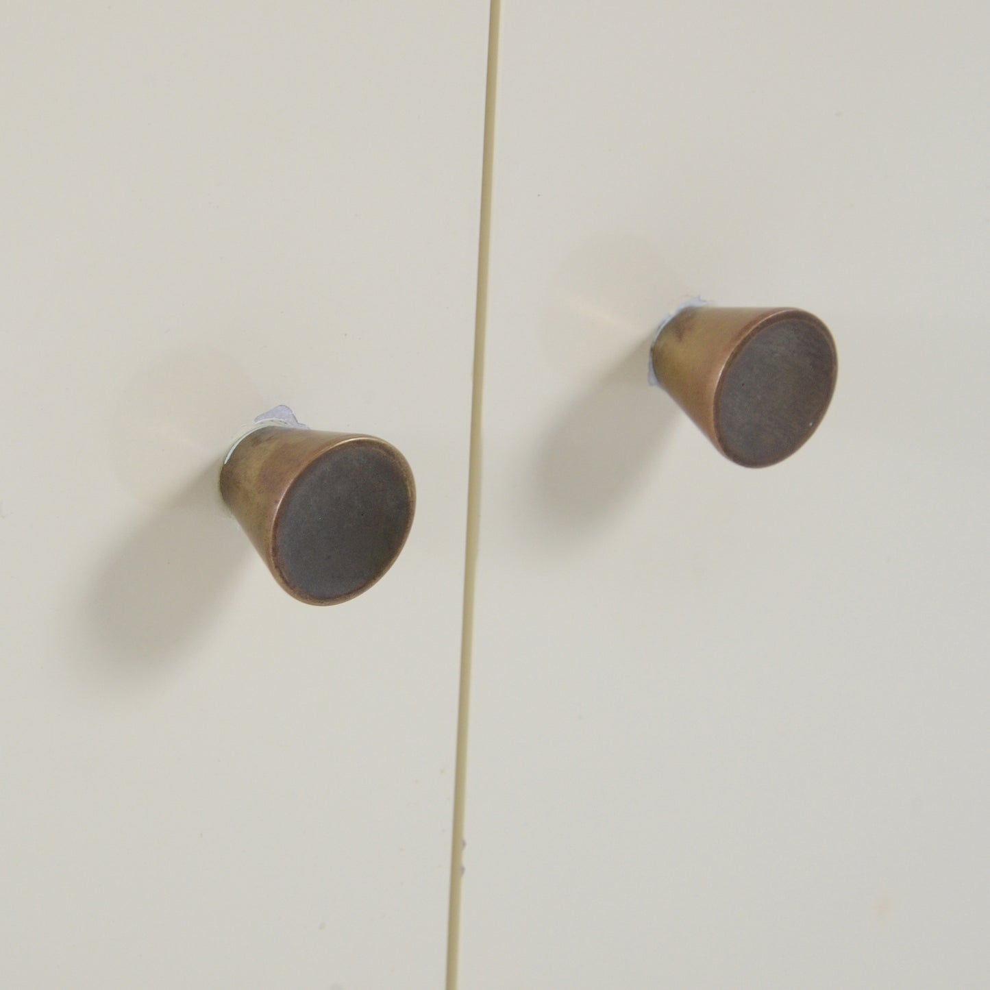 ディッシュチェスト