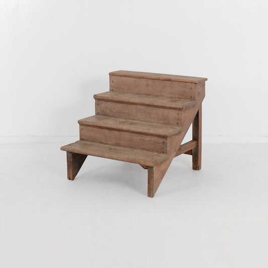 ステップシェルフ