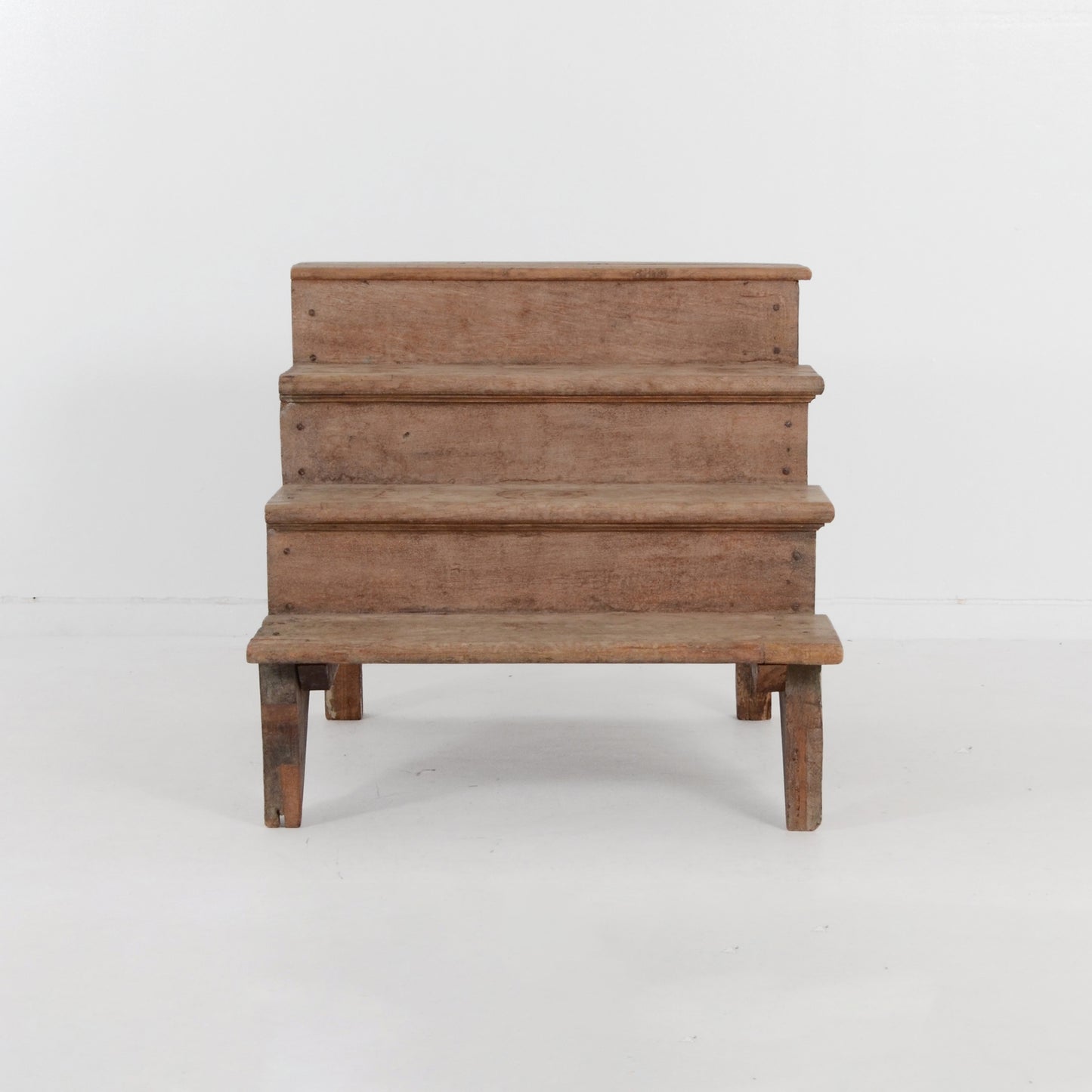 ステップシェルフ