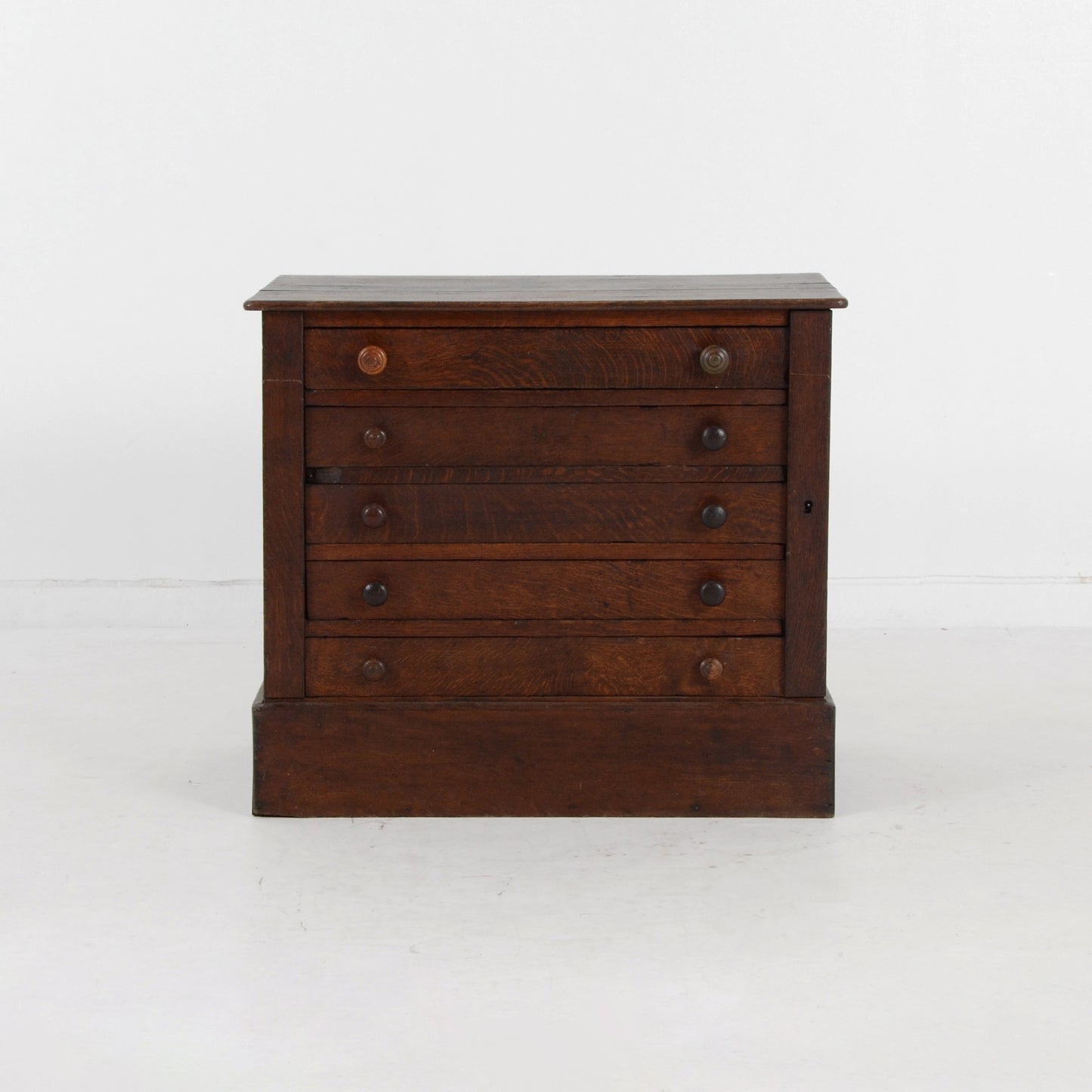 オークチェスト 1800’s