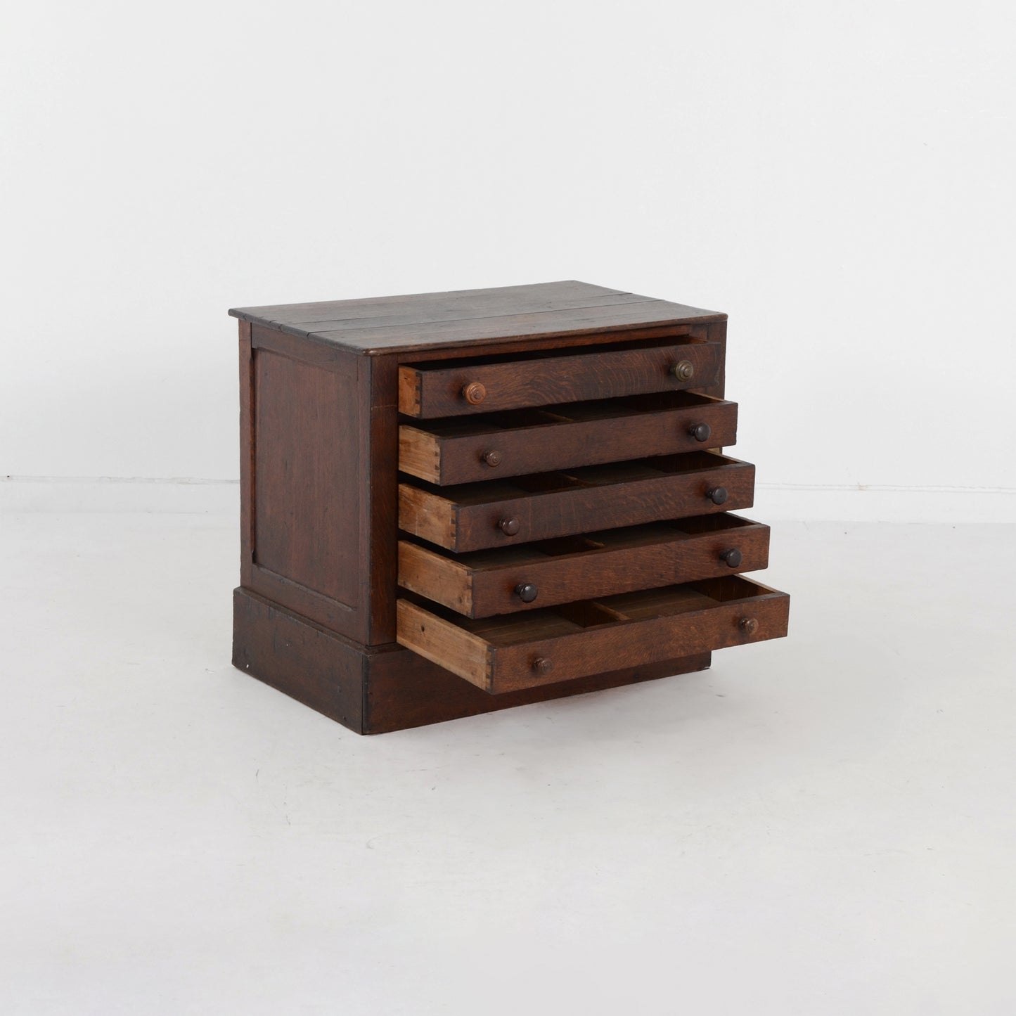 オークチェスト 1800’s