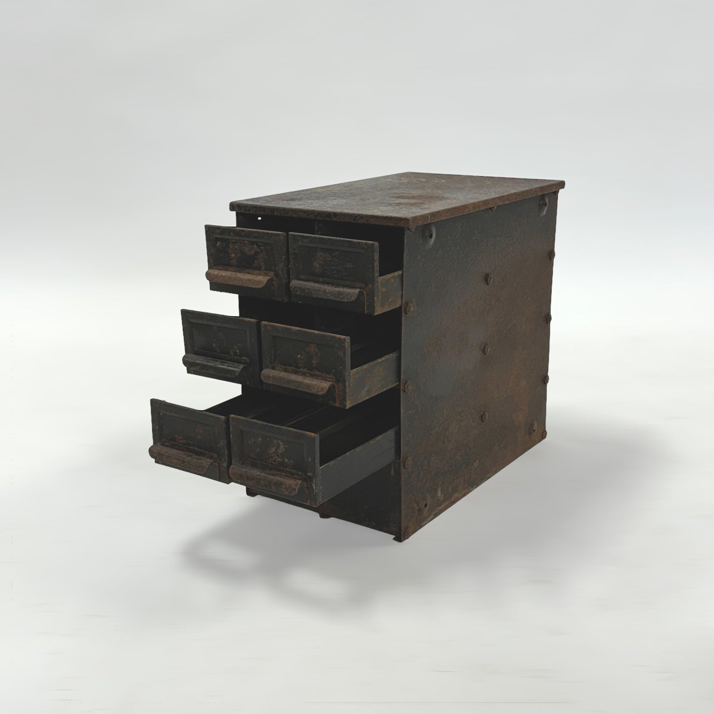 メタルデスクチェスト