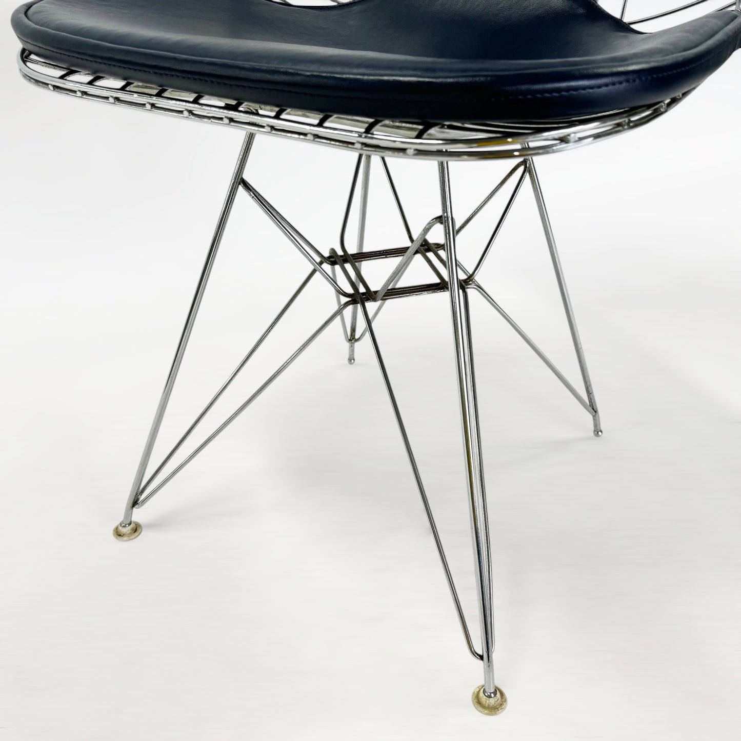 イームズ ワイヤーメッシュチェア ビキニ (DKR2)