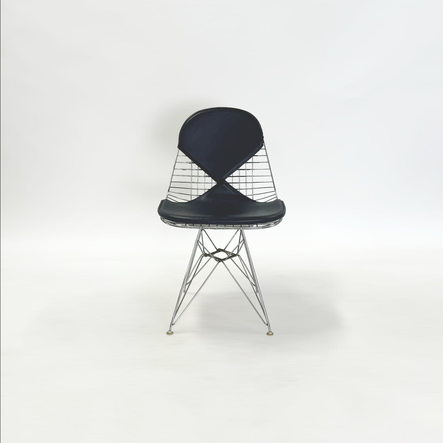 イームズ ワイヤーメッシュチェア ビキニ (DKR2)