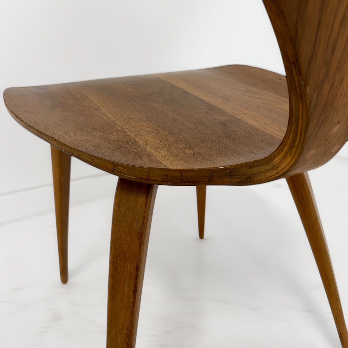 チャーナーサイドチェア